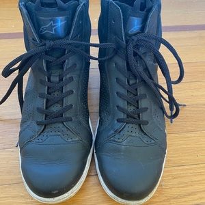 Motorcycle Boots. Alpinestars